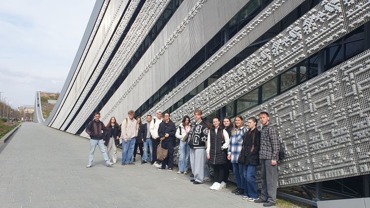 „Sokszínű tehetséggondozás és mentorálás a Krúdyban” programsorozat