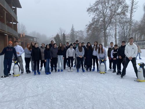 Téli sportélmények a korcsolyapályán